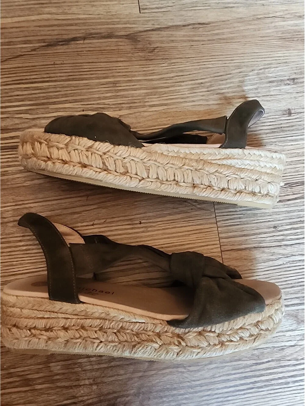 Size 9-9.5 Eric Michael Suede Leather Espadrille Sandals